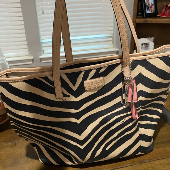 Coach bag - Picture 3 of 3